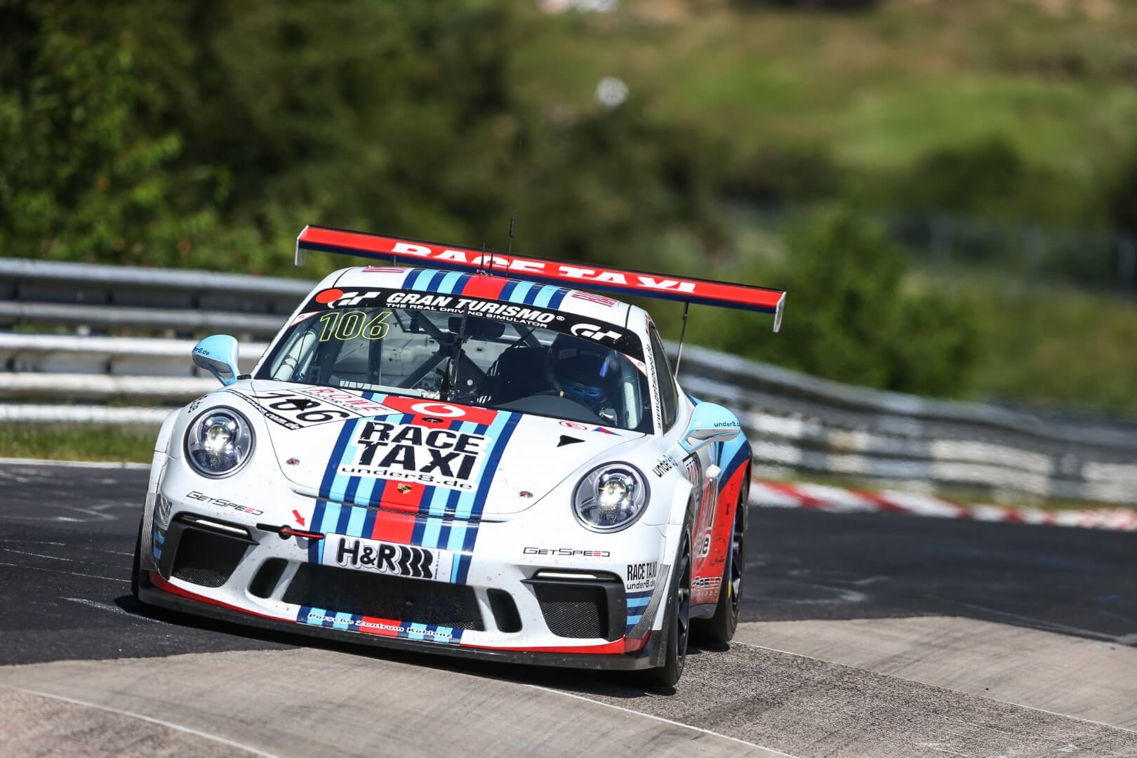 VLN 4. Lauf 2018, Nürburgring-Nordschleife - Foto: Gruppe C Photography; #106 Porsche 911 GT3 Cup, GIGASPEED Team GetSpeed Performance: Philip Hamprecht, Manuel Lauck, Fabian Schiller