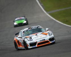 VLN 3. Lauf 2018 - Foto: Gruppe C Photography; #940 Porsche Cayman GT4 CS, GIGASPEED Team GetSpeed Performance: Max, Jens