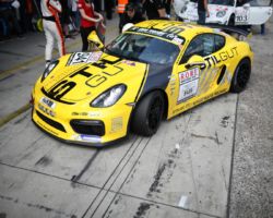 VLN 4. Lauf 2018, Nürburgring-Nordschleife - Foto: Gruppe C Photography; #472 Porsche Cayman, GIGASPEED Team GetSpeed Performance: Carrie Schreiner, Marvin Dienst