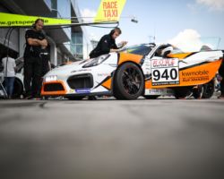 VLN 4. Lauf 2018, Nürburgring-Nordschleife - Foto: Gruppe C Photography; #940 Porsche Cayman GT4, GIGASPEED Team GetSpeed Performance: 'Max', 'Jens'
