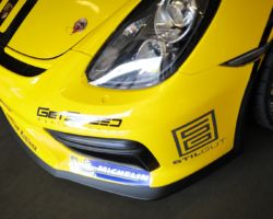 VLN 4. Lauf 2018, Nürburgring-Nordschleife - Foto: Gruppe C Photography; #472 Porsche Cayman, GIGASPEED Team GetSpeed Performance: Carrie Schreiner, Marvin Dienst