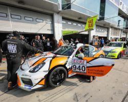 VLN 4. Lauf 2018, Nürburgring-Nordschleife - Foto: Gruppe C Photography; #940 Porsche Cayman GT4, GIGASPEED Team GetSpeed Performance: 'Max', 'Jens'