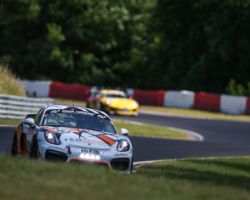 VLN 4. Lauf 2018, Nürburgring-Nordschleife - Foto: Gruppe C Photography; #940 Porsche Cayman GT4, GIGASPEED Team GetSpeed Performance: 'Max', 'Jens'
