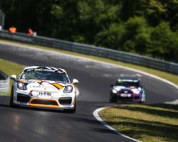VLN 4. Lauf 2018, Nürburgring-Nordschleife - Foto: Gruppe C Photography; #940 Porsche Cayman GT4, GIGASPEED Team GetSpeed Performance: 'Max', 'Jens'