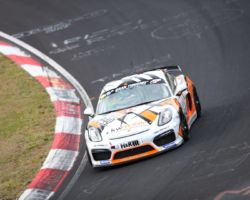 VLN 6. Lauf 2018, Nürburgring-Nordschleife - Foto: Gruppe C Photography; #940 Porsche Cayman GT4 CS, GIGASPEED Team GetSpeed Performance: Max, Jens