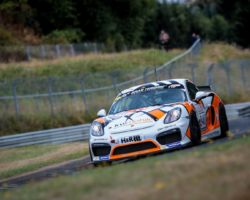 VLN 6. Lauf 2018, Nürburgring-Nordschleife - Foto: Gruppe C Photography; #940 Porsche Cayman GT4 CS, GIGASPEED Team GetSpeed Performance: Max, Jens