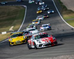 VLN 6. Lauf 2018, Nürburgring-Nordschleife - Foto: Gruppe C Photography; #101 Porsche 911 GT3 Cup, GIGASPEED Team GetSpeed Performance: John Shoffner, Janine Hill, Arno Klasen