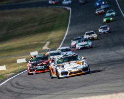 VLN 6. Lauf 2018, Nürburgring-Nordschleife - Foto: Gruppe C Photography; #940 Porsche Cayman GT4 CS, GIGASPEED Team GetSpeed Performance: Max, Jens
