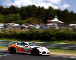 VLN 6. Lauf 2018, Nürburgring-Nordschleife - Foto: Gruppe C Photography; #940 Porsche Cayman GT4 CS, GIGASPEED Team GetSpeed Performance: Max, Jens