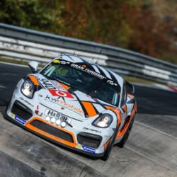 VLN 9. Lauf 2018, Nürburgring-Nordschleife - Foto: Gruppe C Photography; #940 Porsche Cayman GT4 CS, GetSpeed Performance: Max, Jens